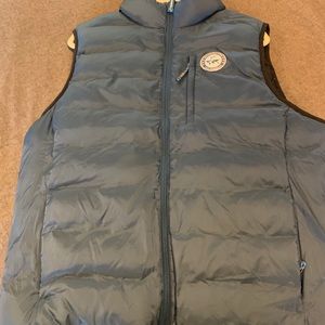 Southern Tide Skipjack Vest. Size L. Never worn.